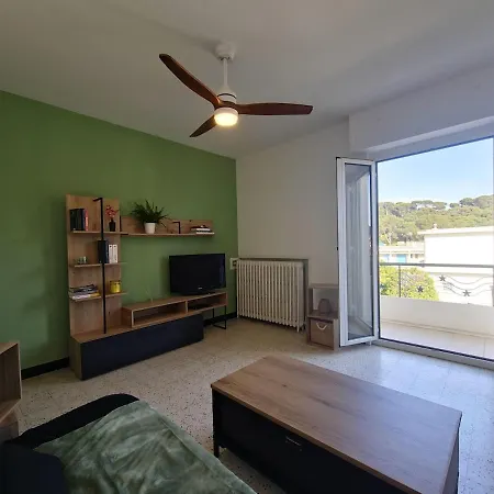 With Sea View 2 Minutes From - Apartment *